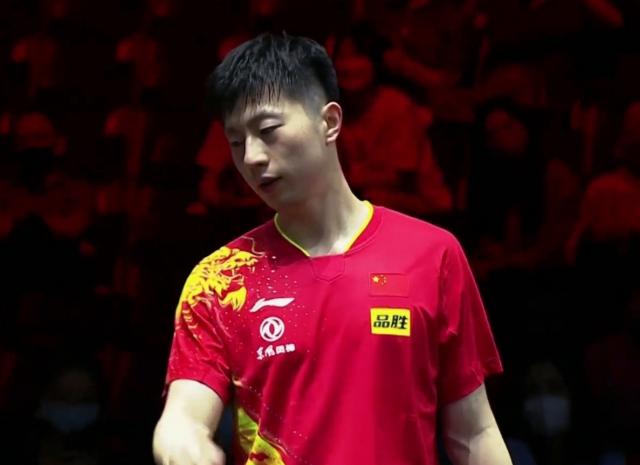 开云体育在线-马龙领衔晋级WTT新加坡赛次轮 重新回归略有紧张